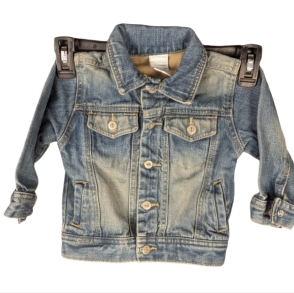 Wonder Kids 18 month jean jacket with faux buttons as shown in excellent cond. - Picture 1 of 7